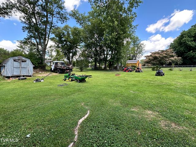 210 Morningside Drive, Rogersville, TN 37857
