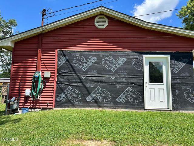 210 Morningside Drive, Rogersville, TN 37857