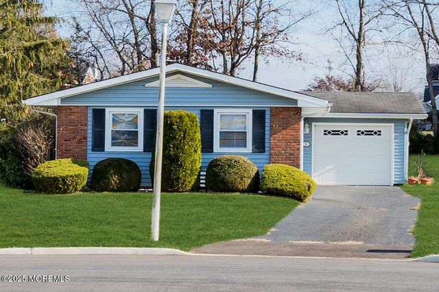 9 Lodge Court, Brick, NJ 08724