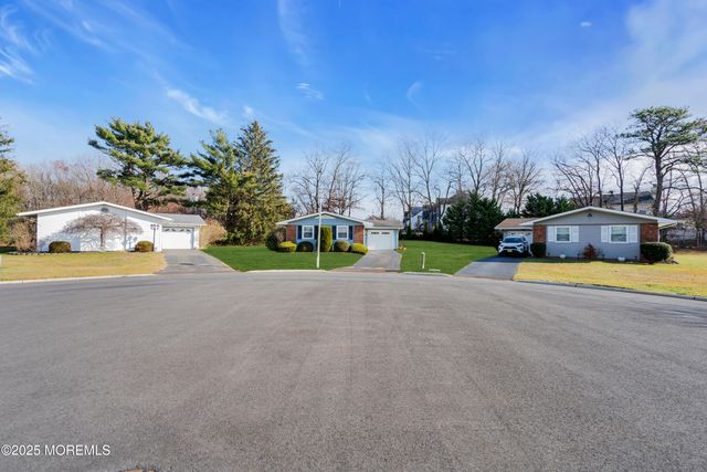 9 Lodge Court, Brick, NJ 08724