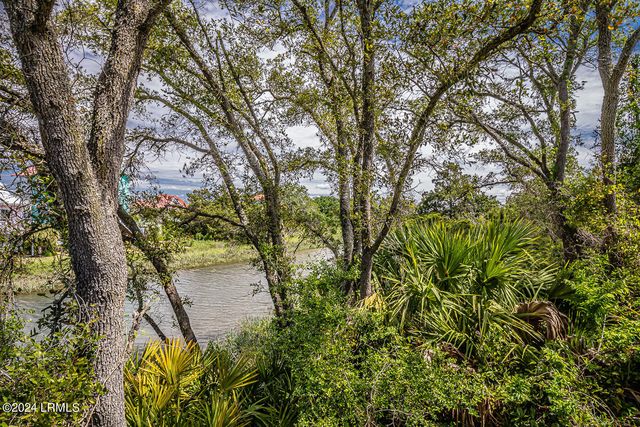 86 Harbour Key Drive, Harbor Island, SC 29920