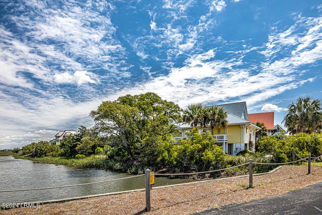 86 Harbour Key Drive, Harbor Island, SC 29920