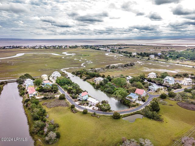 86 Harbour Key Drive, Harbor Island, SC 29920