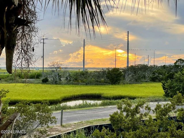 86 Harbour Key Drive, Harbor Island, SC 29920