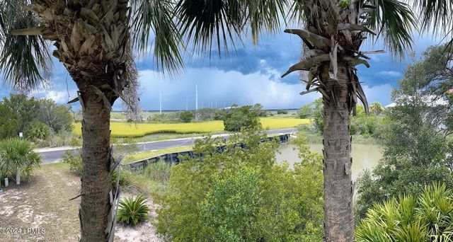 86 Harbour Key Drive, Harbor Island, SC 29920