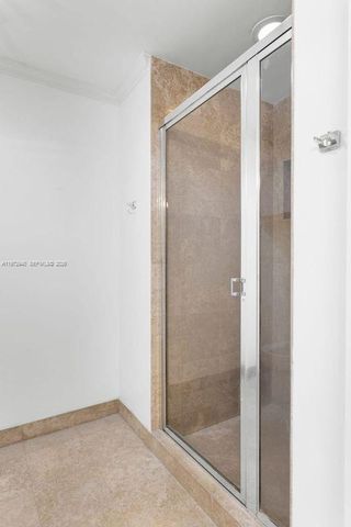 4775 Collins Ave 1006, Miami Beach, FL 33140