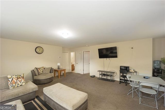 1066 Mcduffie Circle, Douglasville, GA 30134
