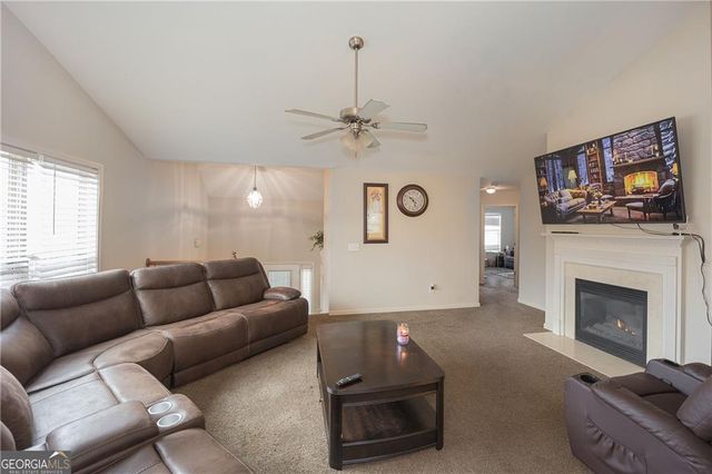 1066 Mcduffie Circle, Douglasville, GA 30134