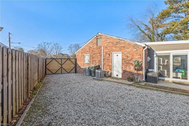 446 Beaumont ST, Hampton, VA 23669