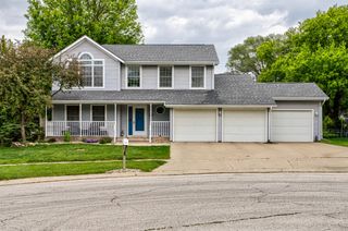 806 Vermont Circle, Ames, IA 50014