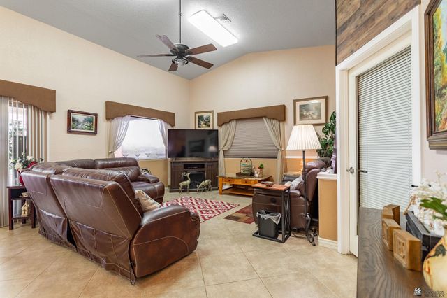 2572 S View Parkway, Yuma, AZ 85364