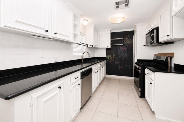9531 Weatherwood Drive, Houston, TX 77080