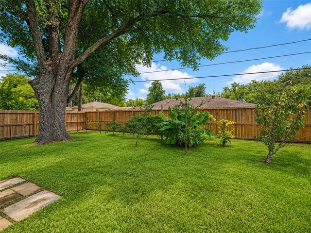 9531 Weatherwood Drive, Houston, TX 77080