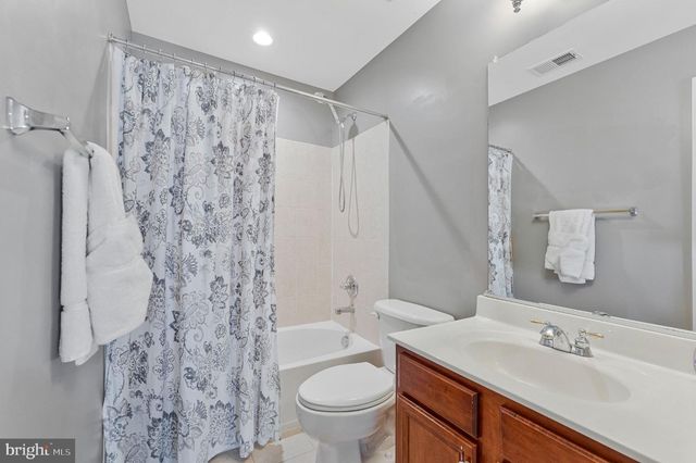 43164 CROSSWIND TER, Broadlands, VA 20148