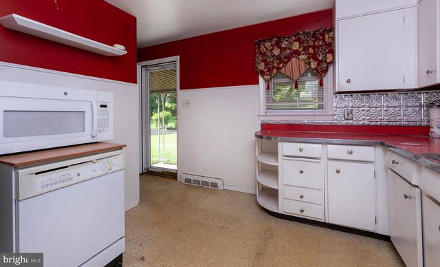 2400 WALKER MILL RD, Harrisburg, PA 17110