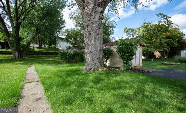 2400 WALKER MILL RD, Harrisburg, PA 17110