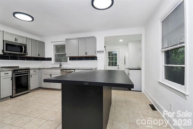 2642 Rachel Street, Charlotte, NC 28206