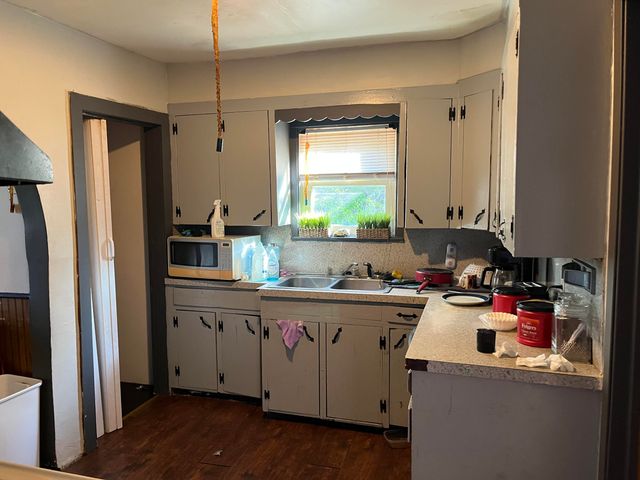 859 Lake Michigan Drive Nw, City Of Grand Rapids, MI 49504