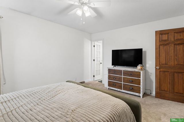 1329 S 162nd Avenue, Omaha, NE 68130