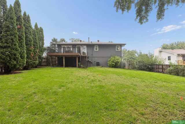 1329 S 162nd Avenue, Omaha, NE 68130