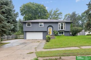 1329 S 162nd Avenue, Omaha, NE 68130