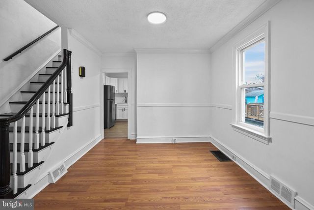 34 E HENDRICKSON AVE, Morrisville, PA 19067