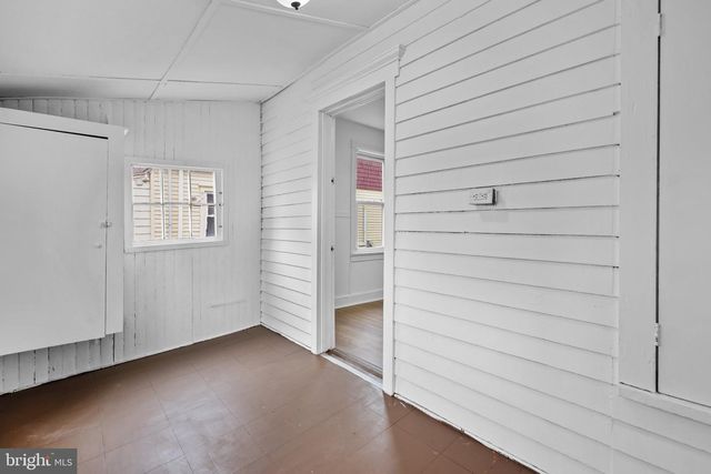 34 E HENDRICKSON AVE, Morrisville, PA 19067