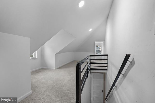 34 E HENDRICKSON AVE, Morrisville, PA 19067