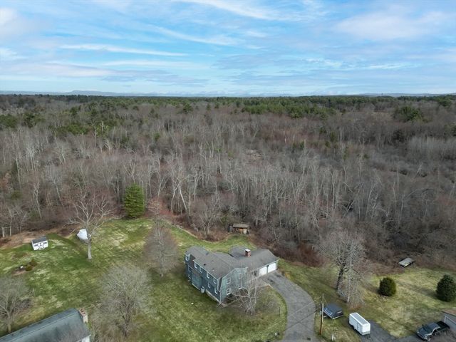 12 Old Carriage Drive, Wilbraham, MA 01095