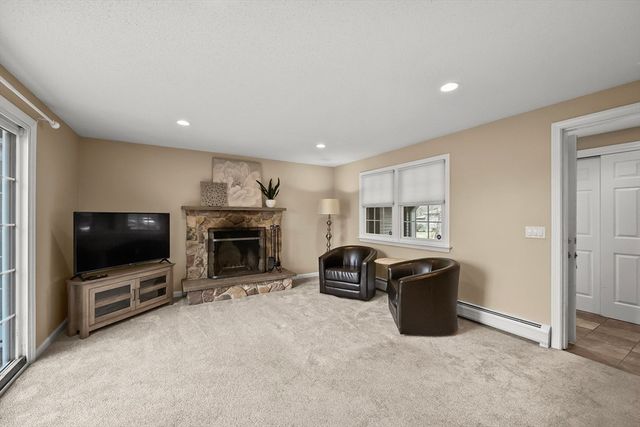 12 Old Carriage Drive, Wilbraham, MA 01095