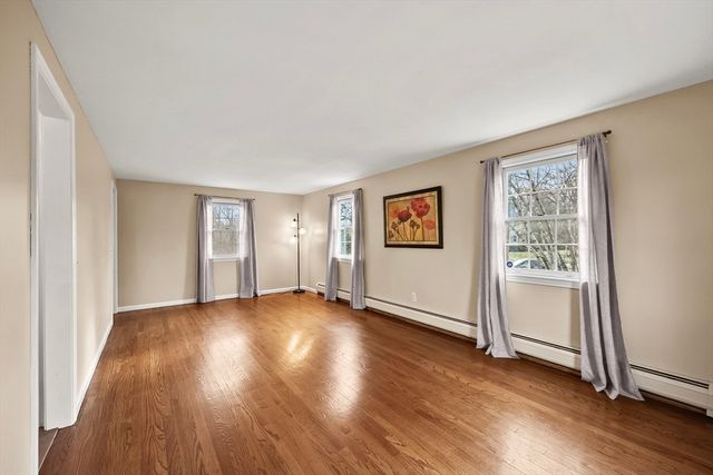 12 Old Carriage Drive, Wilbraham, MA 01095