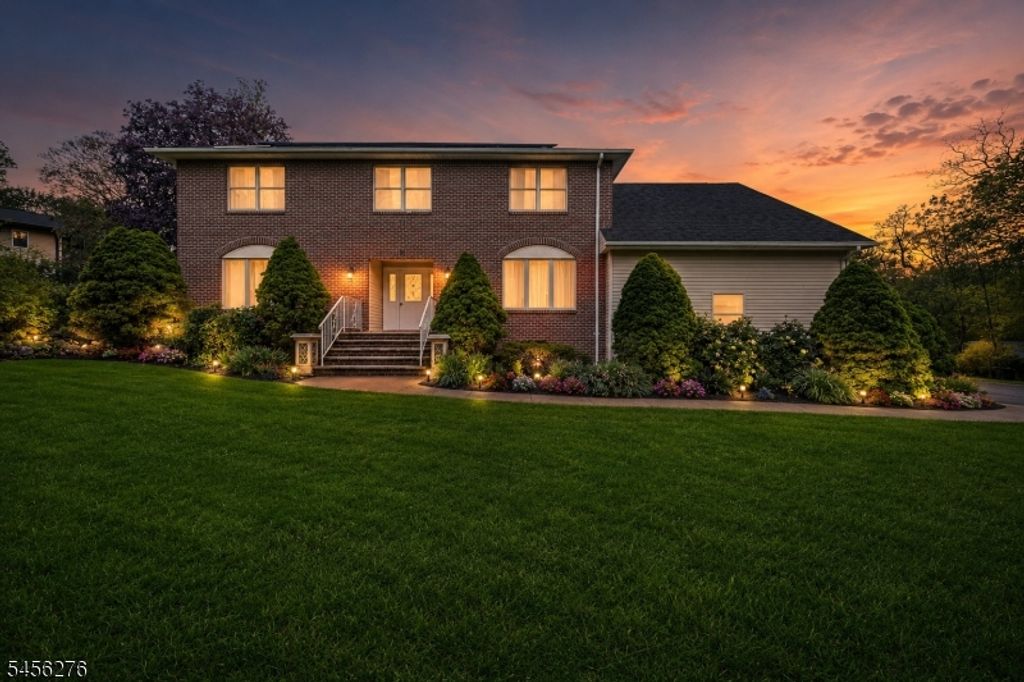 11 Ledgerock Ct, Parsippany-troy Hills Twp., NJ 07950 — exterior