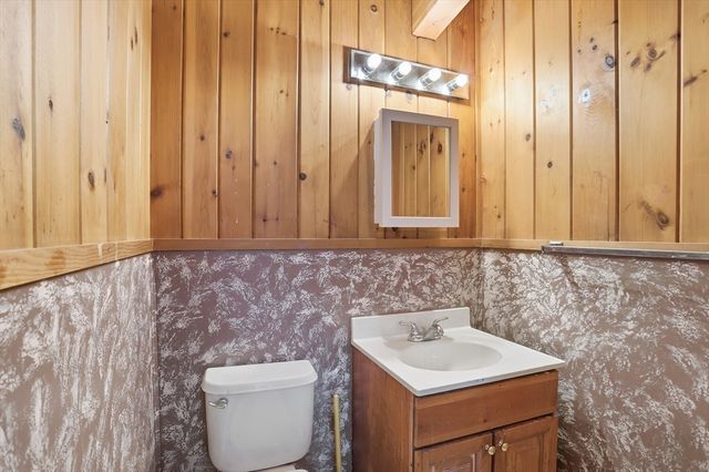 52 Allens Trail, Groton, MA 01450