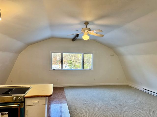 165 Grove B2, Westwood, MA 02090