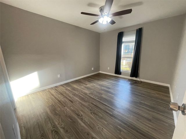 1516 Bay Area Boulevard F5, Houston, TX 77058