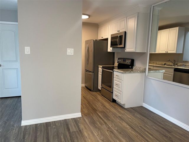 1516 Bay Area Boulevard F5, Houston, TX 77058