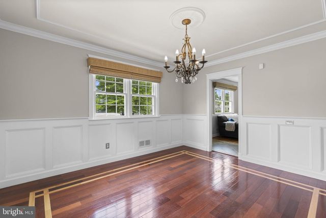 404 FOREST LN, Catonsville, MD 21228