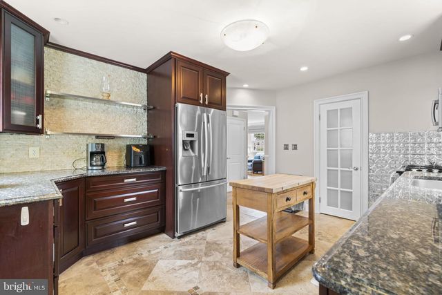 404 FOREST LN, Catonsville, MD 21228