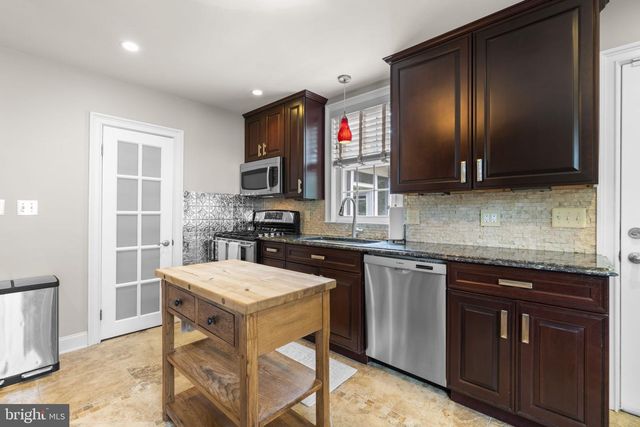 404 FOREST LN, Catonsville, MD 21228