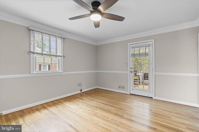 404 FOREST LN, Catonsville, MD 21228