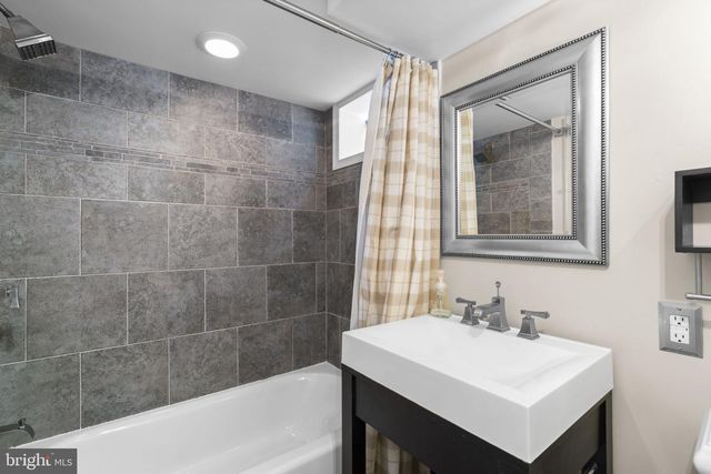 404 FOREST LN, Catonsville, MD 21228