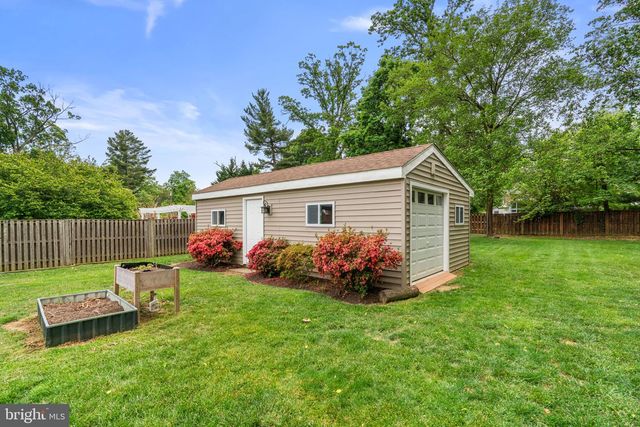 404 FOREST LN, Catonsville, MD 21228