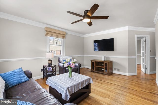 404 FOREST LN, Catonsville, MD 21228