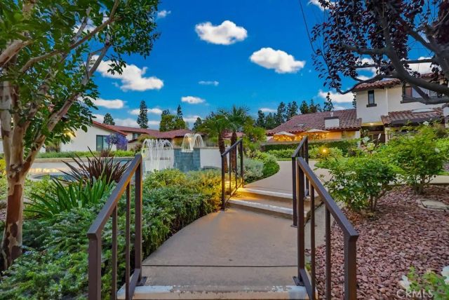 4946 E Atherton Street, Long Beach, CA 90815