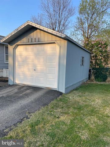 5556 POPLAR ST, Harrisburg, PA 17112