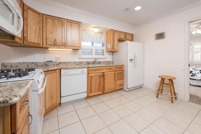 1536 Day Avenue F, San Mateo, CA 94403