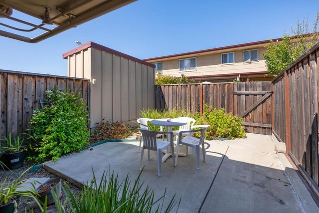 1536 Day Avenue F, San Mateo, CA 94403