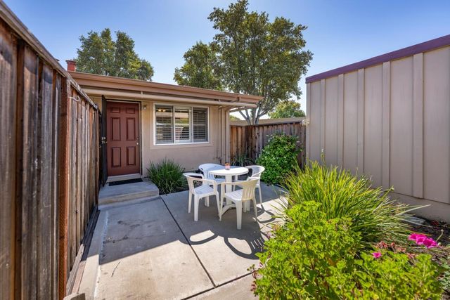 1536 Day Avenue F, San Mateo, CA 94403