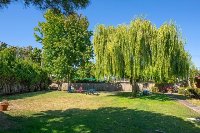 1536 Day Avenue F, San Mateo, CA 94403
