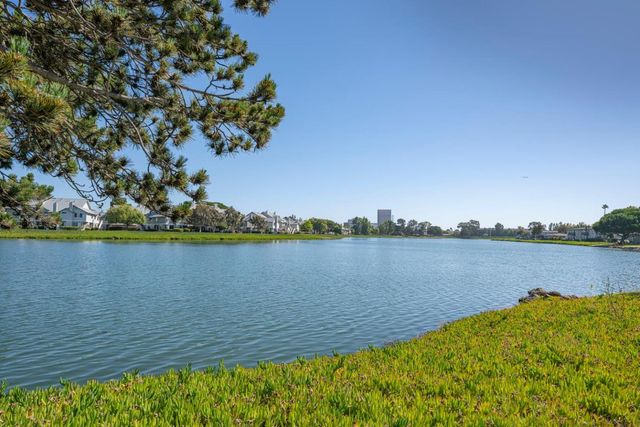 1536 Day Avenue F, San Mateo, CA 94403